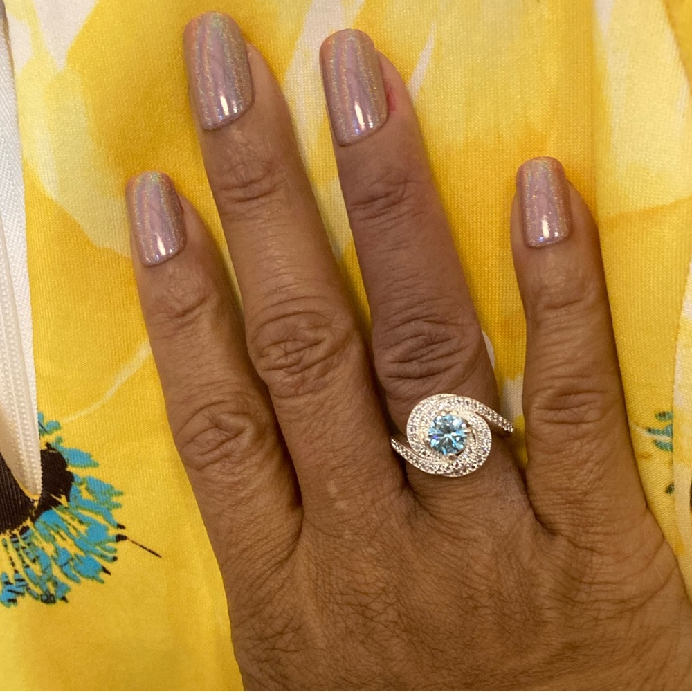 Bella Fizza size 6 Sterling silver cocktail ring